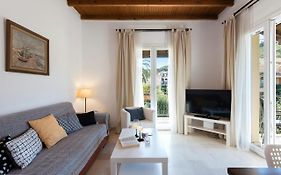 Tati Apartment
